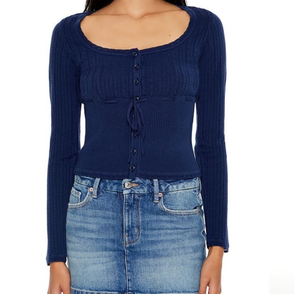Forever 21 Blue Button Up Top - Picture 1 of 4
